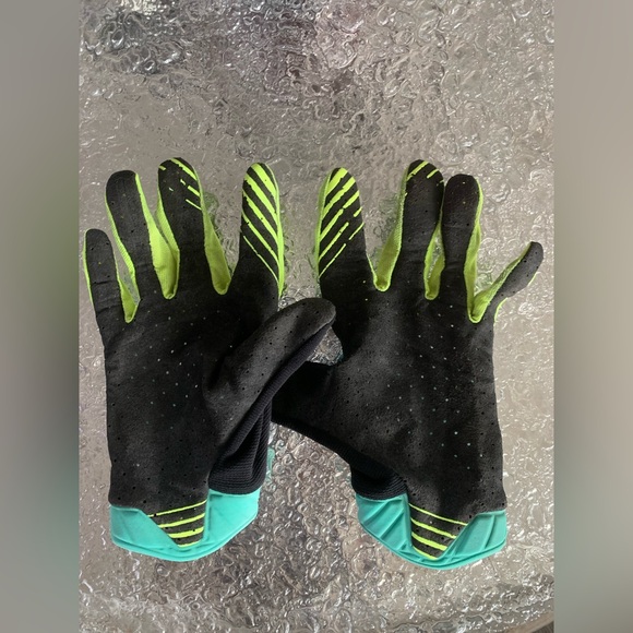 Fox Racing Motorcycle Gloves Bundle - Picture 7 of 8